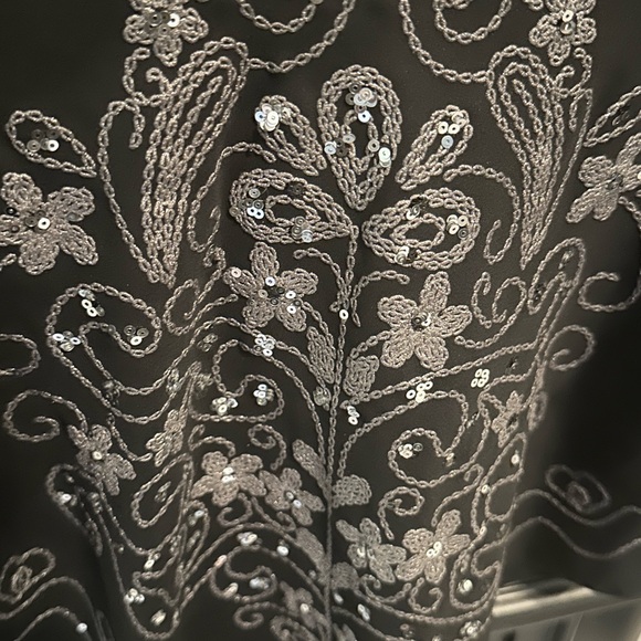 Amy Byer poncho/shawl overlay, size small - Picture 2 of 5